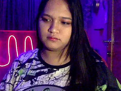 EmpressYna online show from 10.25.25