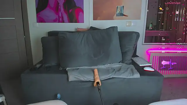 Snapshot of Jessyjenkins chatting on 11.23.25 Jessyjenkins online show from 11.23.25