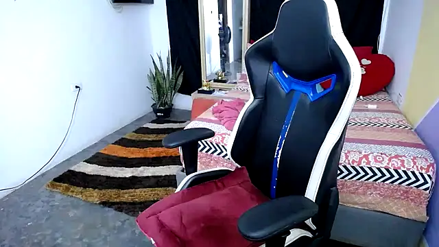 marysol83 online show from 02.22.25