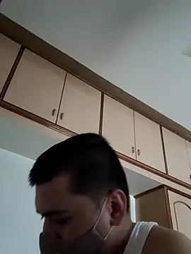 Snapshot of vansh1802 chatting on 03.03.25 vansh1802 online show from 03.03.25