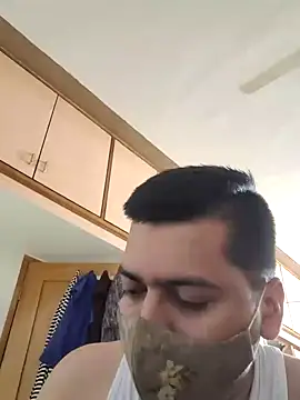 Snapshot of vansh1802 chatting on 03.06.25 vansh1802 online show from 03.06.25