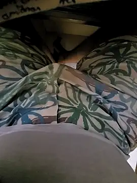 Snapshot of vansh1802 chatting on 03.13.25 vansh1802 online show from 03.13.25