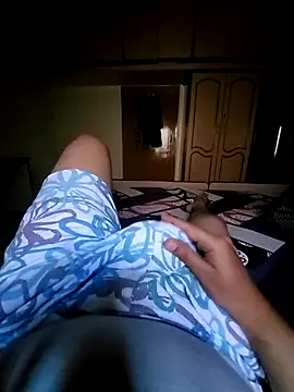 Snapshot of vansh1802 chatting on 03.19.25 vansh1802 online show from 03.19.25