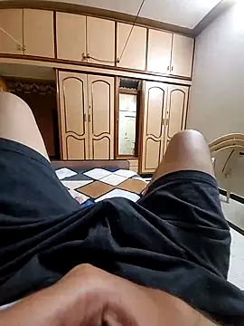 Snapshot of vansh1802 chatting on 09.16.25 vansh1802 online show from 09.16.25