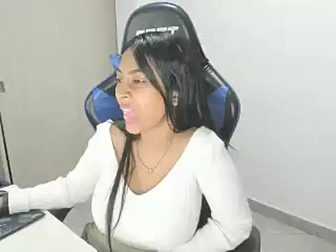 sophiax-x online show from 02.22.25