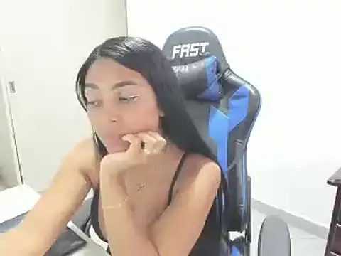 sophiax-x online show from 02.23.25