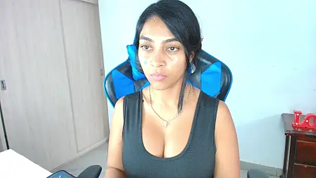 sophiax-x online show from 09.29.25