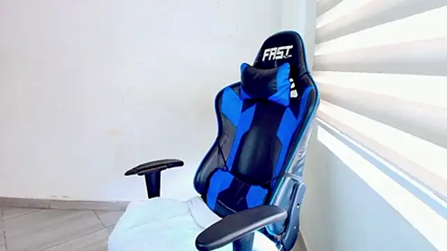 sophiax-x online show from 03.12.26