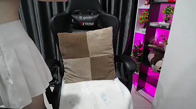 Yuki-yio online show from 03.01.25