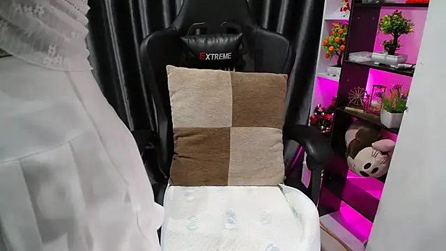 Yuki-yio online show from 03.14.25