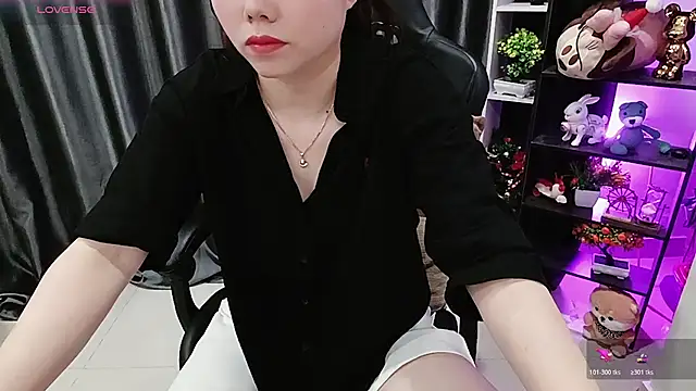 Snapshot of Yuki-yio chatting on 07.07.26 Yuki-yio online show from 07.07.26