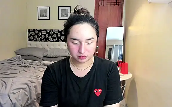 Snapshot of Sexysafarahh chatting on 05.13.26 Sexysafarahh online show from 05.13.26