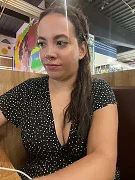 Emma Wish online show from 03.20.25