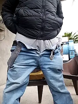 Snapshot of Pitercom chatting on 02.20.25 Pitercom online show from 02.20.25