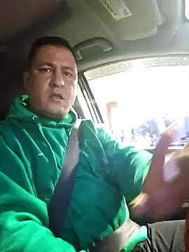 Snapshot of Yedriserna chatting on 10.19.25 Yedriserna online show from 10.19.25