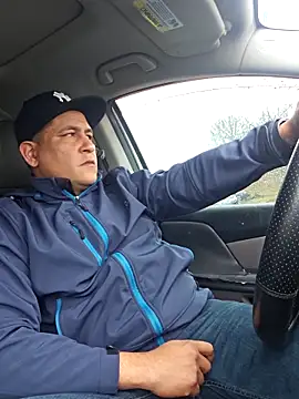 Snapshot of Yedriserna chatting on 02.15.26 Yedriserna online show from 02.15.26