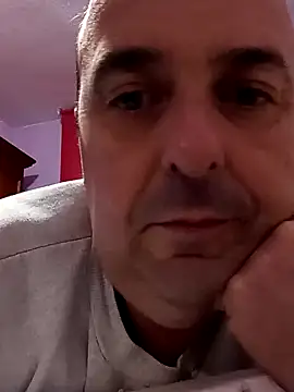 Snapshot of Hot-pico76 chatting on 12.14.24 Hot-pico76 online show from 12.14.24