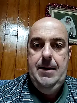 Snapshot of Hot-pico76 chatting on 12.21.24 Hot-pico76 online show from 12.21.24