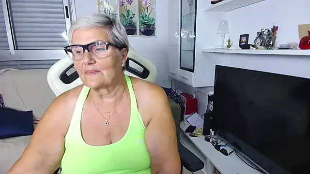Snapshot of Selenna57 chatting on 07.15.26 Selenna57 online show from 07.15.26