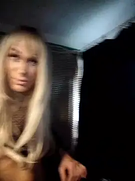 lilianashemale online show from 10.23.25