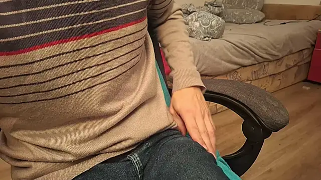 Snapshot of Danyell_K287 chatting on 10.24.25 Danyell K287 online show from 10.24.25