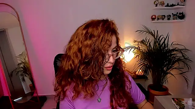 Cassandra Caiin online show from 02.02.25