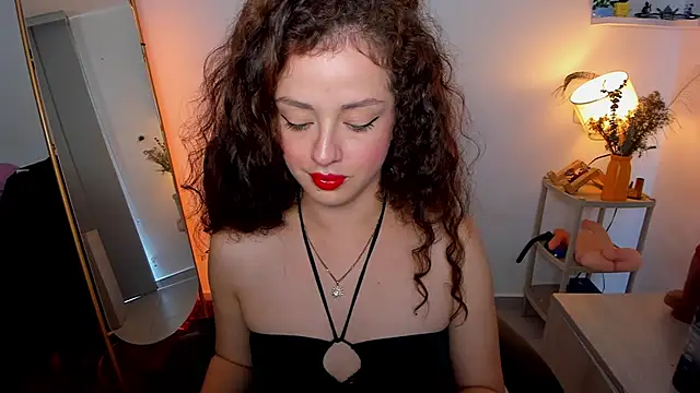 Cassandra Caiin online show from 11.25.25