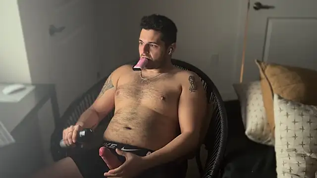 Snapshot of The_SockJock chatting on 03.21.25 The SockJock online show from 03.21.25