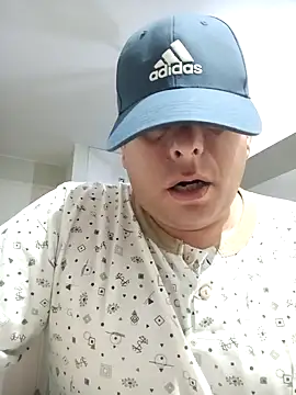 chicoguapo8 online show from 02.21.25