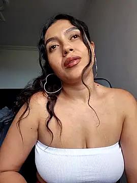 ivanataylor1 online show from 07.30.26