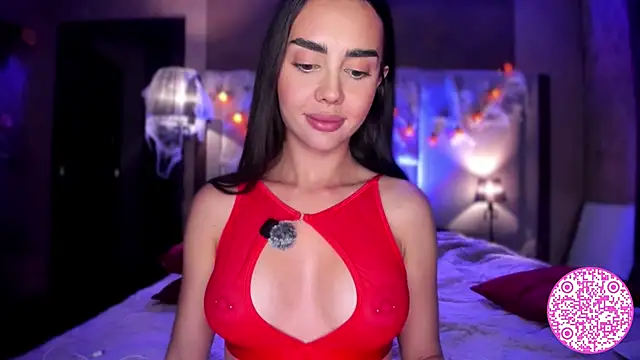 Snapshot of Lil_Gabby chatting on 10.22.25 Lil Gabby online show from 10.22.25