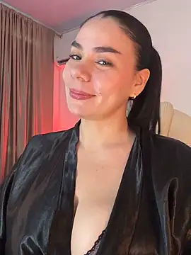 Snapshot of MeganDupont chatting on 05.02.26 MeganDupont online show from 05.02.26