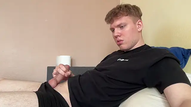 sexybooii6968 online show from 02.12.26