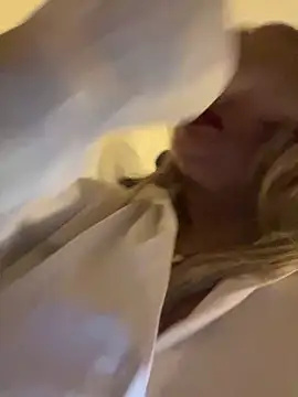 Snapshot of scarlett_sexx69 chatting on 02.16.26 scarlett sexx69 online show from 02.16.26