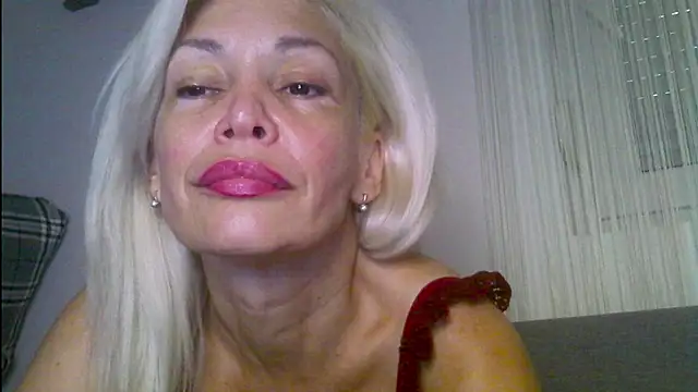 Snapshot of EvaaMina chatting on 07.07.26 EvaaMina online show from 07.07.26