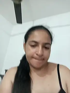 Snapshot of kathe_hot chatting on 01.03.25 kathe hot online show from 01.03.25