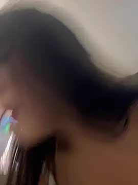 Snapshot of MiaJones21 chatting on 06.25.26 MiaJones21 online show from 06.25.26