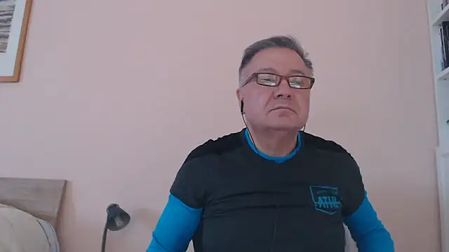 YOU6me online show from 11.28.25