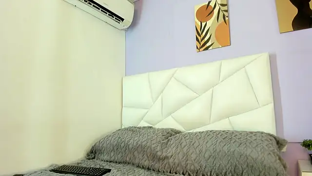 lissetlong69 online show from 01.11.25