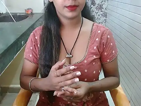 Snapshot of LovingPihu chatting on 09.20.25 LovingPihu online show from 09.20.25