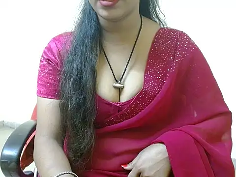 LovingPihu online show from 12.14.25
