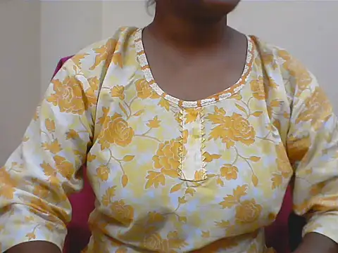 Snapshot of LovingPihu chatting on 07.19.26 LovingPihu online show from 07.19.26
