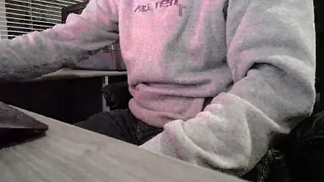 Snapshot of TrevorSteele chatting on 02.15.26 TrevorSteele online show from 02.15.26