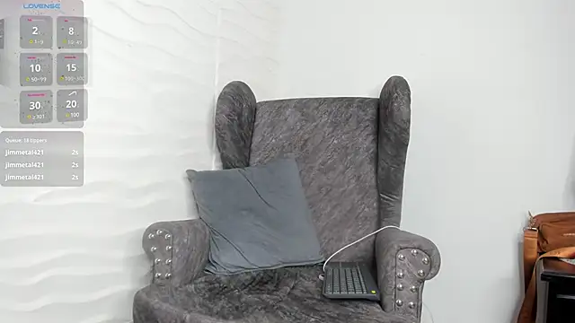 Snapshot of Keyla_Milf chatting on 03.18.25 Keyla Milf online show from 03.18.25