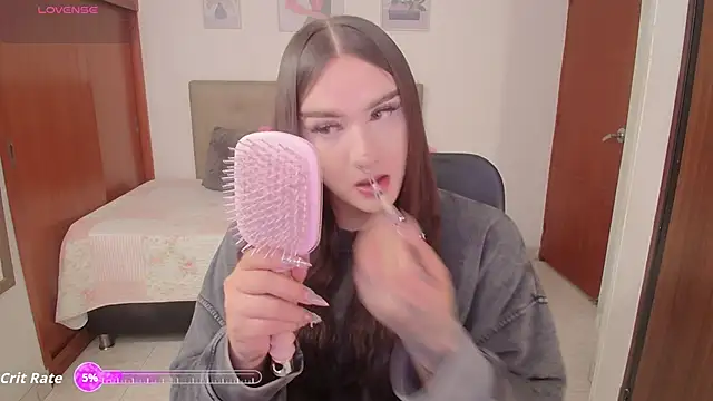 Snapshot of Miley_Baker chatting on 11.20.25 Miley Baker online show from 11.20.25