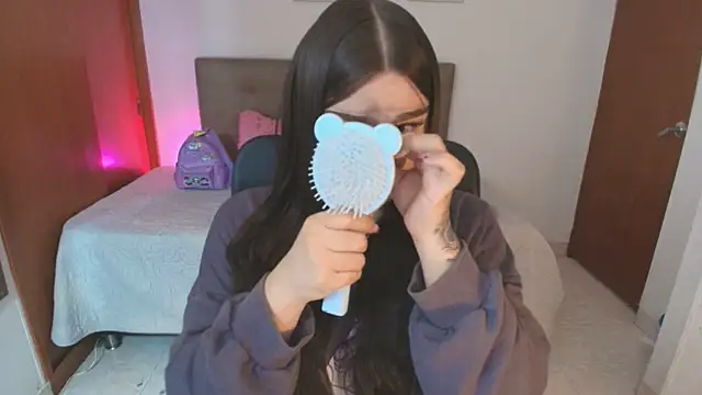 Miley Baker online show from 04.20.26