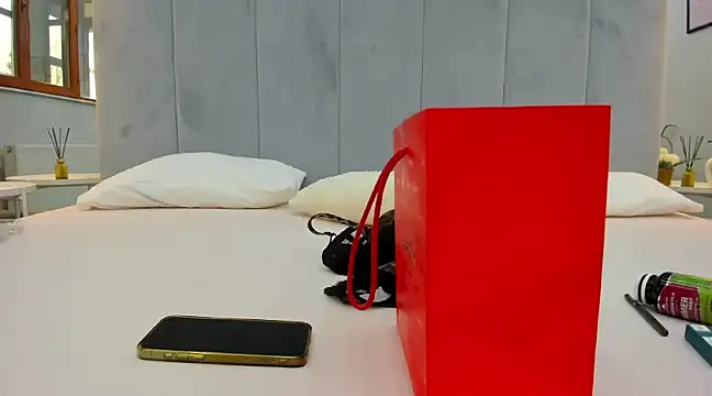 Naila18 online show from 01.20.25