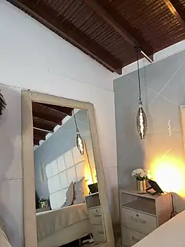 Snapshot of kem_hott chatting on 03.22.25 kem hott online show from 03.22.25