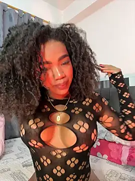 Snapshot of kem_hott chatting on 11.30.25 kem hott online show from 11.30.25