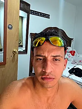 Torresmor online show from 11.22.25